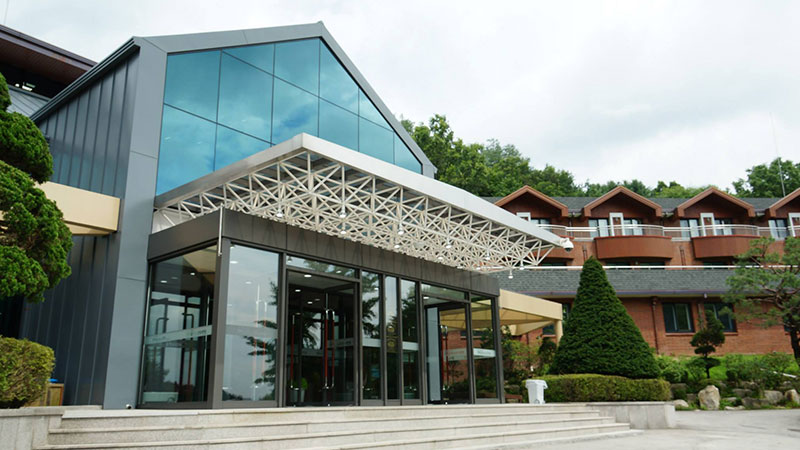 숙박시설 본관 이미지