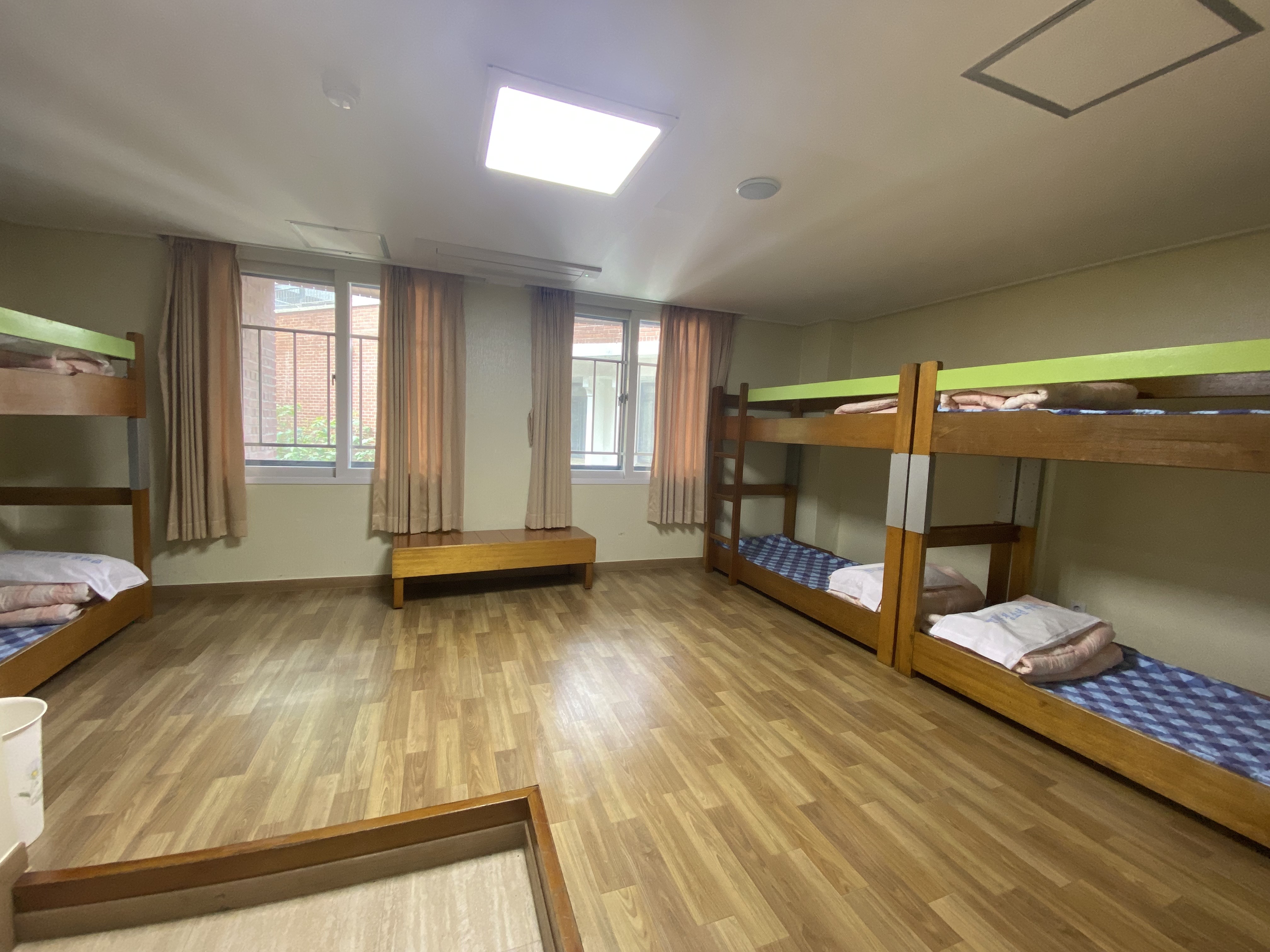 숙박시설 본관 이미지