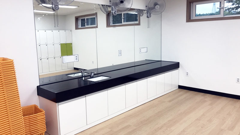 부대시설 수영장 이미지